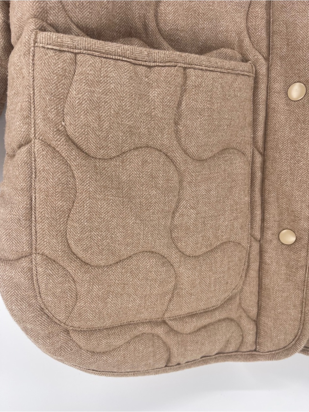 Madewell Quilted Bomber Jacket in Camel - Picture 4 of 15